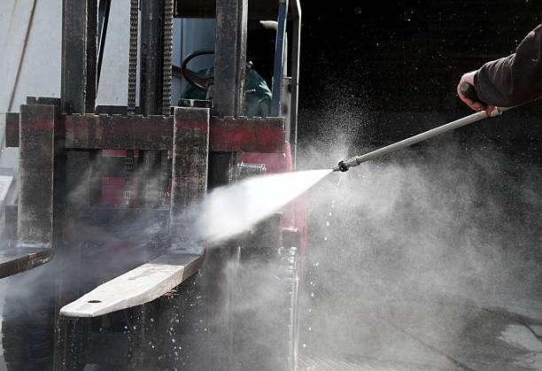 Best Deck Cleaning Services  in Whispering Pines, NC